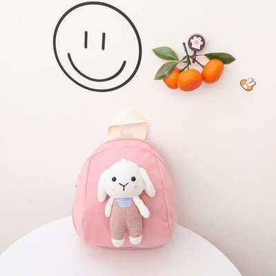 Laste ajakohane lukuga ja 3D elemendiga seljakott