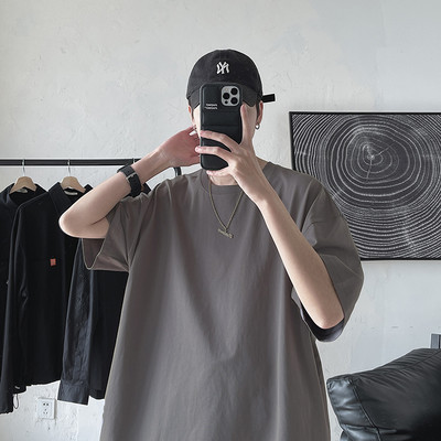 Μπλουζάκι φαρδύ μοντέλο με οβάλ λαιμόκοψη για άντρες