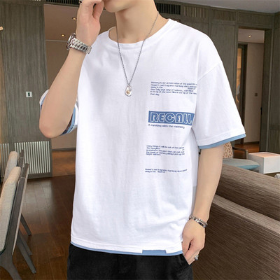 Мъжка тениска с къс ръкав и овално деколте-апликация 