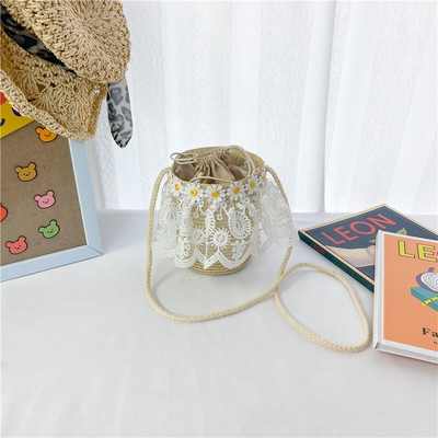 Стилна детска плетена чанта с дантела за момичета