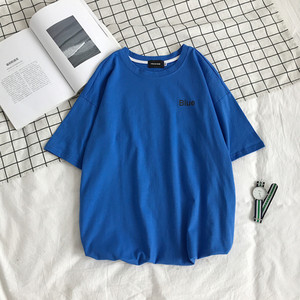 Ανδρικό φαρδιά μπλουζάκι με επιγραφή και κοντά μανίκια