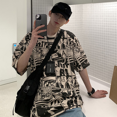 Πολύχρωμο ανδρικό μπλουζάκι με στρογγυλή λαιμόκοψη και κοντά μανίκια