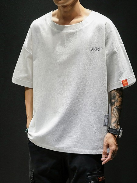 Ανδρικό μπλουζάκι με κοντά μανίκια και κεντήματα