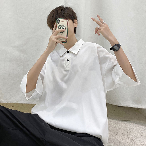 Ljetna bluza s klasičnim ovratnikom i gumbima