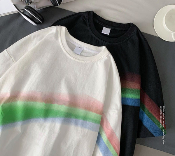 Ανδρικό μπλουζάκι νέου μοντέλου με οβάλ λαιμόκοψη και εκτύπωση σε δύο χρώματα