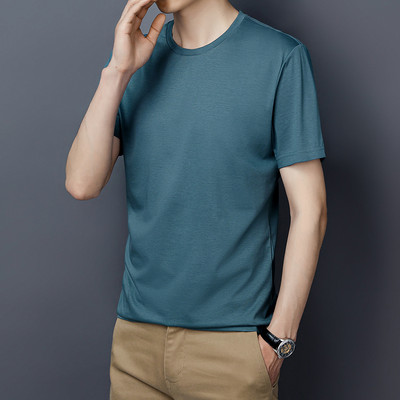 Ανδρικό μπλουζάκι ενός χρώματος με οβάλ λαιμόκοψη και κοντά μανίκια σε διάφορα χρώματα