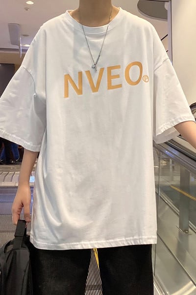 Suvine lai T-särk kirjaga ja 3/4 varrukatega