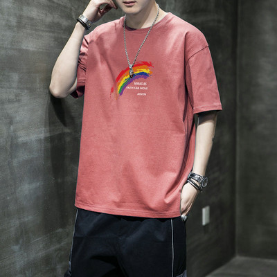 Meeste T-särk lühikeste varrukatega, värvilise aplikatsiooni ja pealdisega