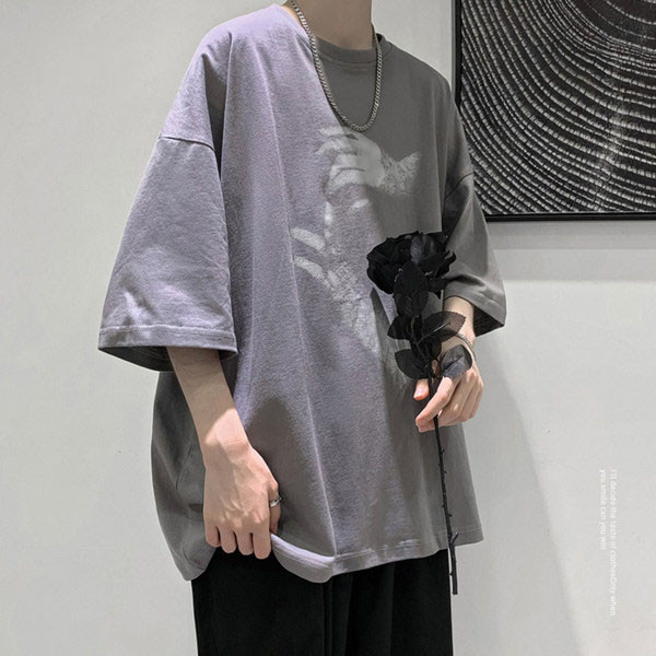 Aplikatsiooni ja 3/4 varrukatega vabaaja t-särk