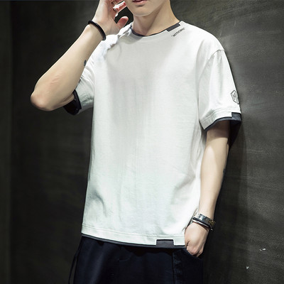 Casual ανδρικό μπλουζάκι με κοντά μανίκια, επιγραφές και εφαρμογές