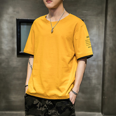 Casual ανδρικό μπλουζάκι με κοντά μανίκια, επιγραφές και εφαρμογές