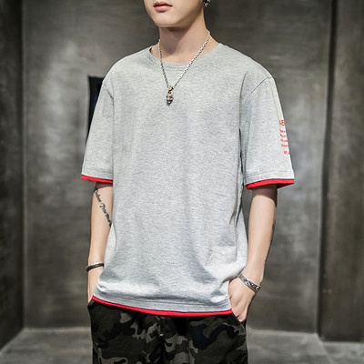 Casual ανδρικό μπλουζάκι με κοντά μανίκια, επιγραφές και εφαρμογές