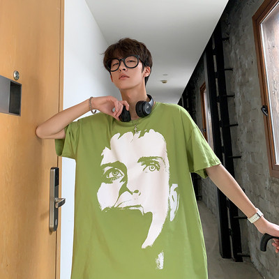 Μπλουζάκι φαρδύ ανδρικό με κοντά μανίκια και απλικέ