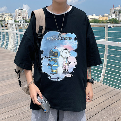 Muška majica kratkih rukava s aplikacijama u boji i kratkim rukavima