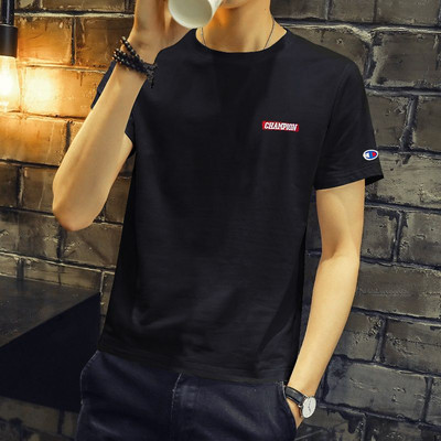 Meeste T-särk lühikeste varrukatega teksti ja aplikatsioonidega