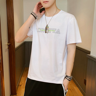 Meeste T-särk lühikeste varrukatega teksti ja aplikatsioonidega