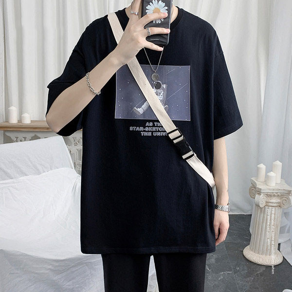 Casual T-särk trükise ja lühikeste varrukatega - meestele