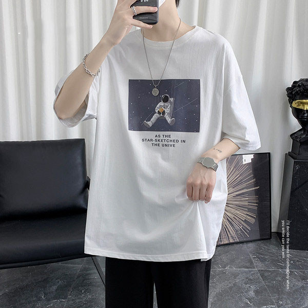 Casual T-särk trükise ja lühikeste varrukatega - meestele