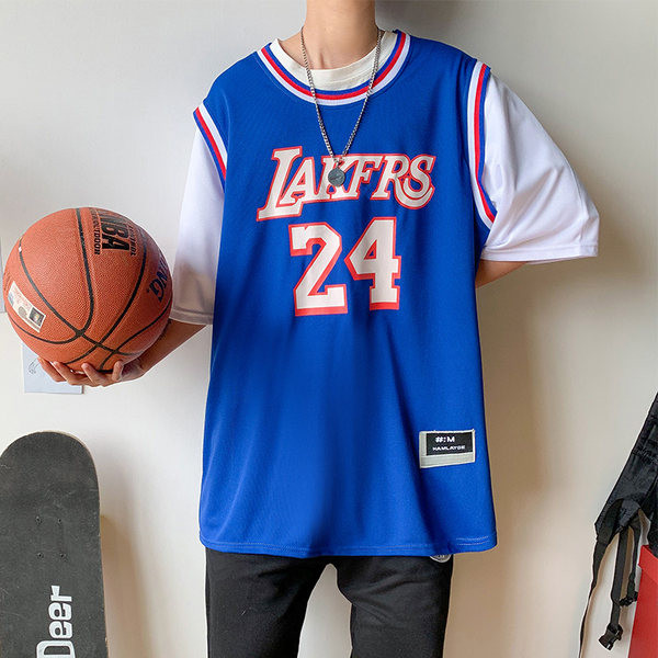 Suvine spordi-casual t-särk kirjaga ja 3/4 varrukatega