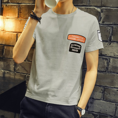 Ανδρικό μπλουζάκι με κοντά μανίκια σε διάφορα μοντέλα