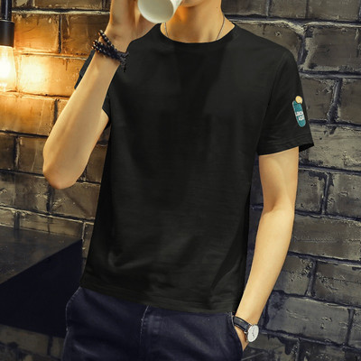 Ανδρικό μπλουζάκι με κοντά μανίκια σε διάφορα μοντέλα