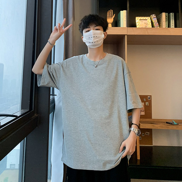 Καλοκαιρινό μονόχρωμο μπλουζάκι απλό μοντέλο για άντρες