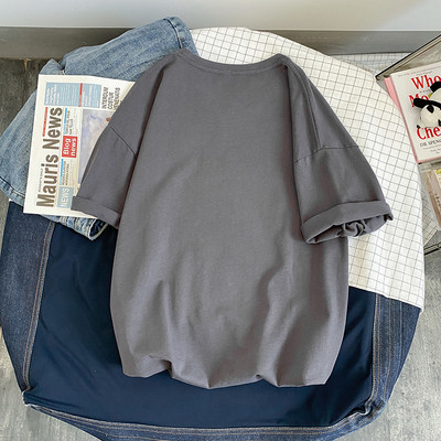 Ανδρικό μπλουζάκι απλό μοντέλο με οβάλ λαιμόκοψη