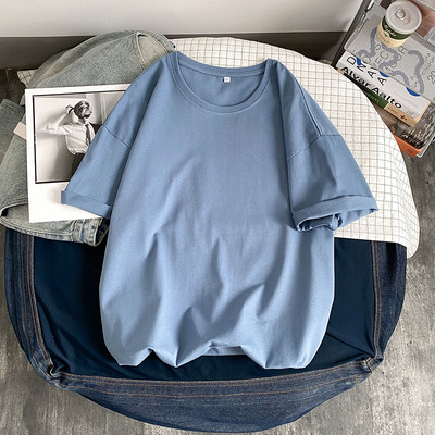 Ανδρικό μπλουζάκι απλό μοντέλο με οβάλ λαιμόκοψη