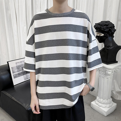 Лятна раирана тениска за мъже