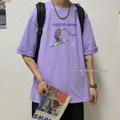 Ανδρικό μπλουζάκι με απλικέ χρώμα και κοντά μανίκια