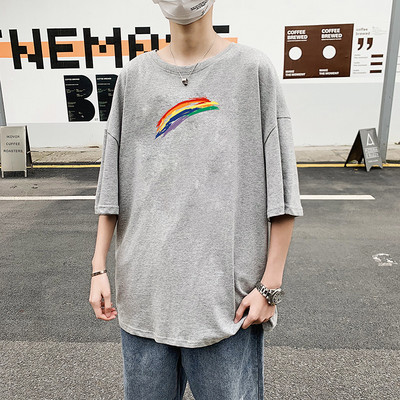 Ανδρικό t-shirt φαρδύ μοντέλο με χρωματιστό απλικέ