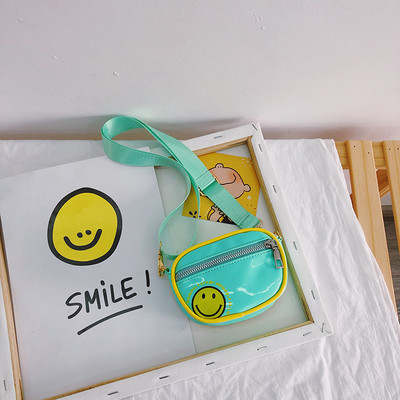 Κομψή παιδική μικρή τσάντα με φερμουάρ