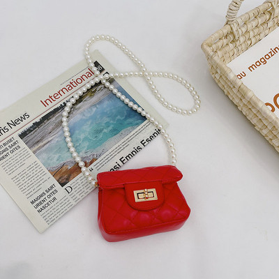 Κομψή παιδική μίνι τσάντα με αγκράφα για κορίτσια