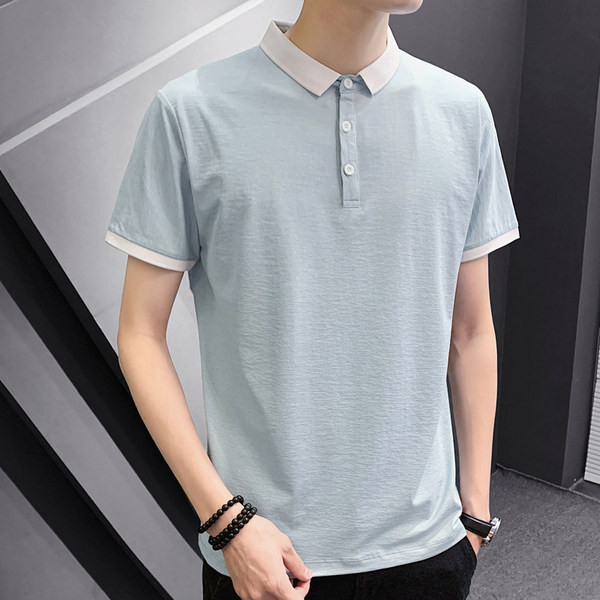 Klassikalise krae ja lühikeste varrukatega ühevärviline meeste pluus