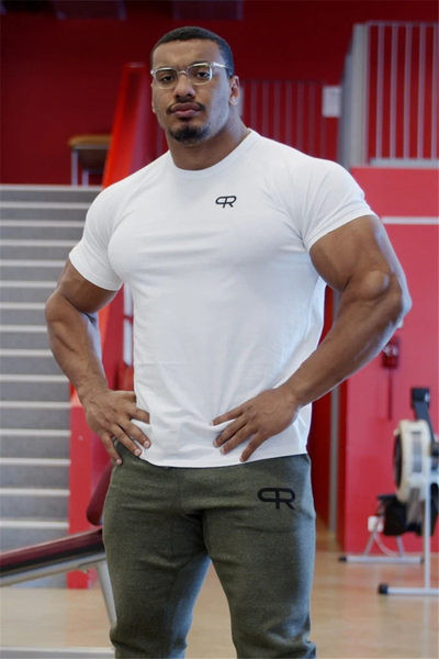 Spordi- ja vabaaja T-särk meestele pealdisega