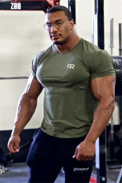 Spordi- ja vabaaja T-särk meestele pealdisega