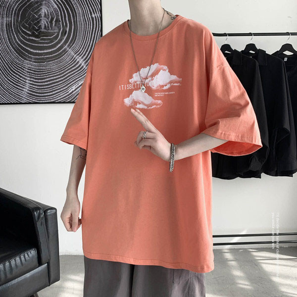 Lai ümara kaelusega ja 3/4 varrukatega T-särk