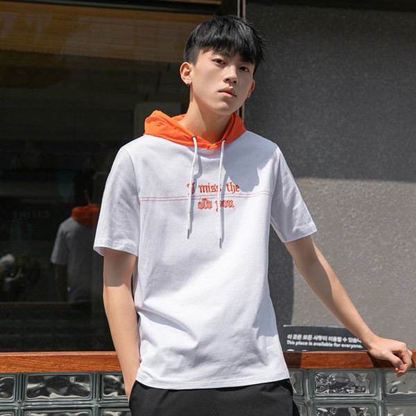 Juhuslik meeste pluus kapuutsiga ja lühikeste varrukatega