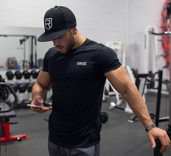 Meeste pealdisega spordit-särk