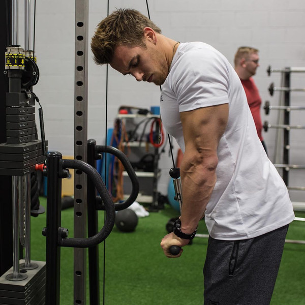 Meeste pealdisega spordit-särk