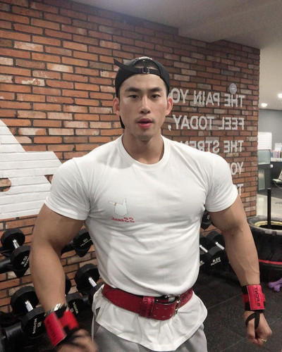 Καλοκαιρινό μπλουζάκι για άντρες με τύπωμα