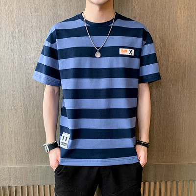 Meeste triibuline T-särk ovaalse kaelusega ja 3/4 varrukatega