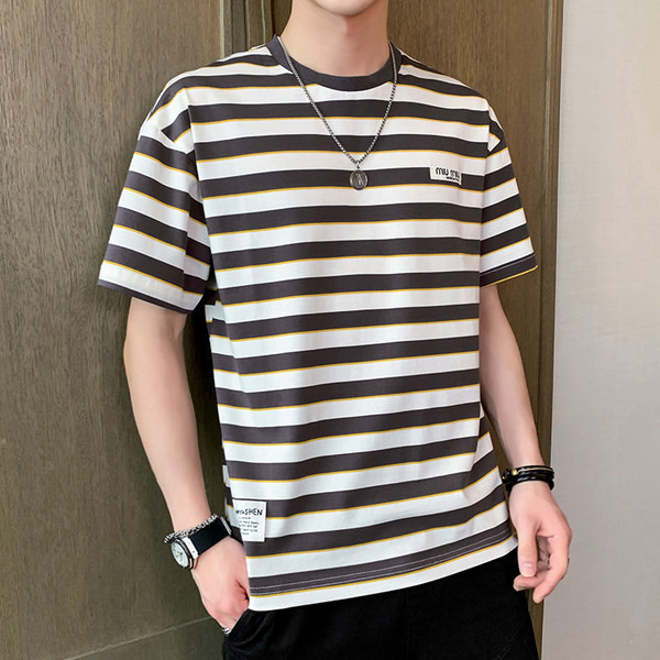 Meeste triibuline T-särk ovaalse kaelusega ja 3/4 varrukatega