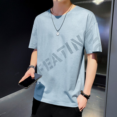 Καλοκαιρινό μπλουζάκι νέου μοντέλου με κοντά μανίκια και απλικέ