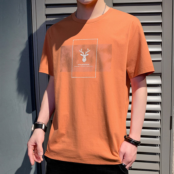 Καλοκαιρινό μπλουζάκι νέου μοντέλου με κοντά μανίκια και απλικέ