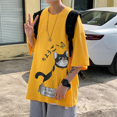 Lühikeste varrukate ja kassipoegade aplikatsiooniga meeste T-särk