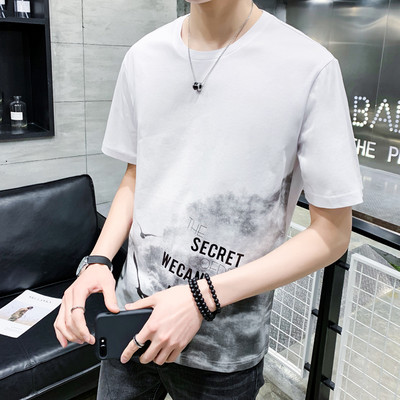 Ανδρικό καλοκαιρινό μπλουζάκι με απλικέ και κοντά μανίκια