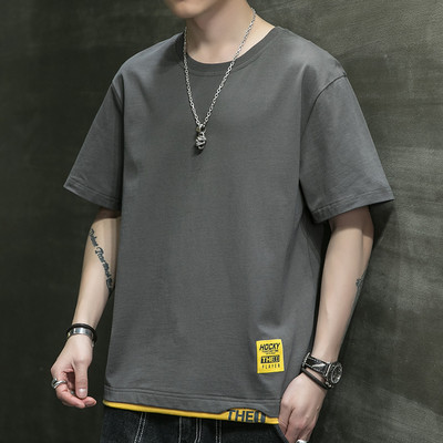 Vabaaja meeste lühikeste varrukate ja aplikatsiooniga T-särk - mitu mudelit