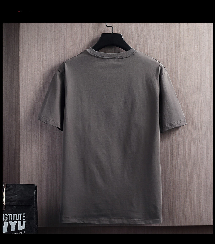 Ежедневна мъжка тениска  с овално деколте и къс ръкав