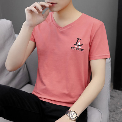 Meeste V-kaelusega T-särk. 3/4 varrukas ja kiri